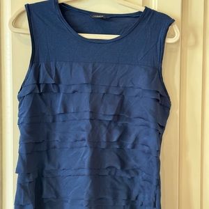 Like new!! Sleeveless top